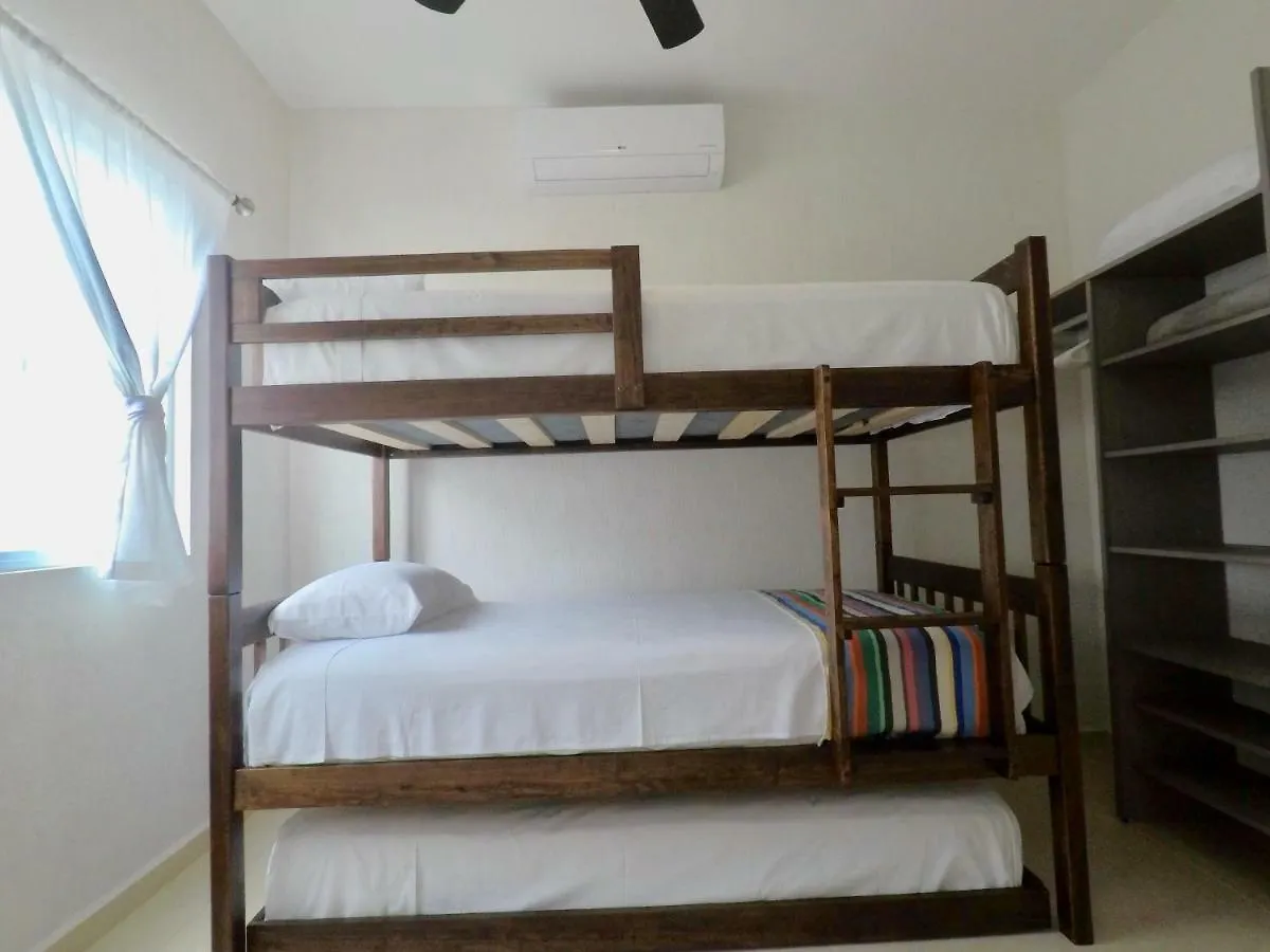 Villa PlayaTurquesa Moderna Casa C/R Auto a 9 min 5ta ave Playa del Carmen Сasa de vacaciones