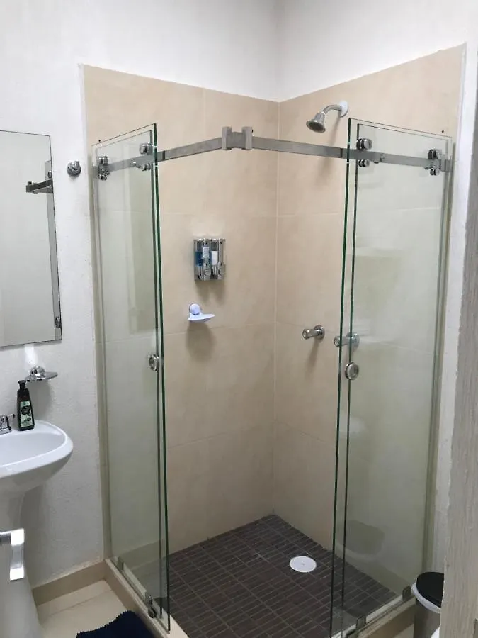 Villa PlayaTurquesa Moderna Casa C/R Auto a 9 min 5ta ave Playa del Carmen Сasa de vacaciones